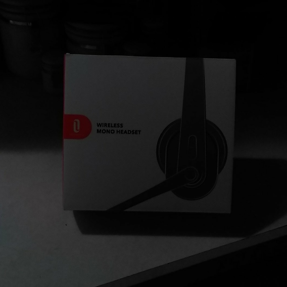 TaoTronics bluetooth wireless headset - Picture 2 of 3